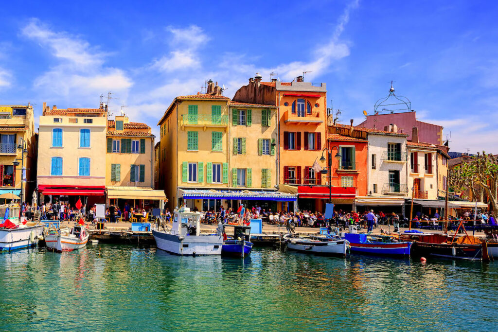 Juillet à Cassis : l&rsquo;envers des cartes postales