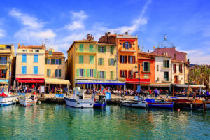 Juillet à Cassis : l&rsquo;envers des cartes postales