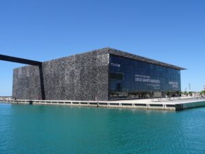 Embarquer en croisière à Marseille — Le transfert taxi pour le terminal sans stress